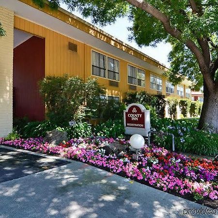 County Inn Маунтин-Вью Экстерьер фото